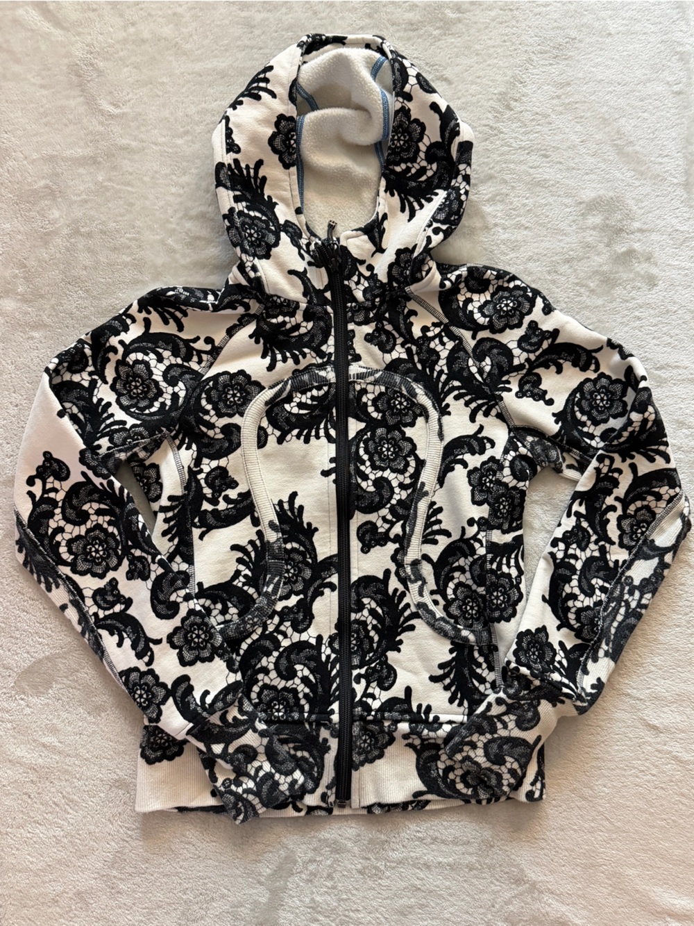 Lululemon Scuba Hoodie Stretch Laceoflage Polar Cream Black Rare Floral